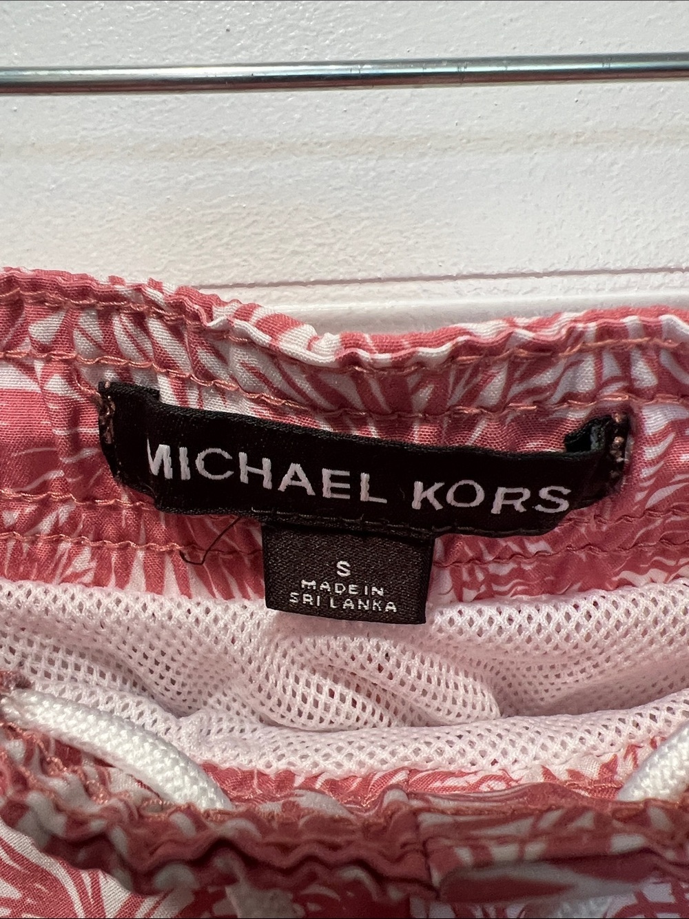 Michael Kors Coral-Pink Palm Print swimsuit set- size small - Picture 6 of 8